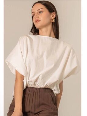 P Cill white cotton poplin gathered cropped hem keyhole back blouse